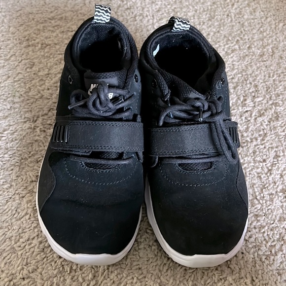 Nike Trainerendor Black/Black-White Ankle-High Cross Trainer Shoe -4 M/6 W - Picture 1 of 4